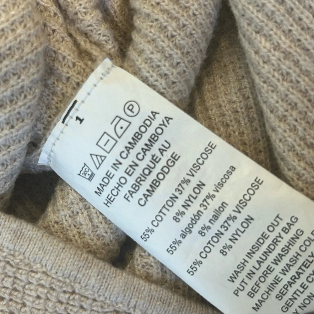 EUC MICHAEL Michael Kors Tan Knit Sweater with Gold Buttons Size Medium